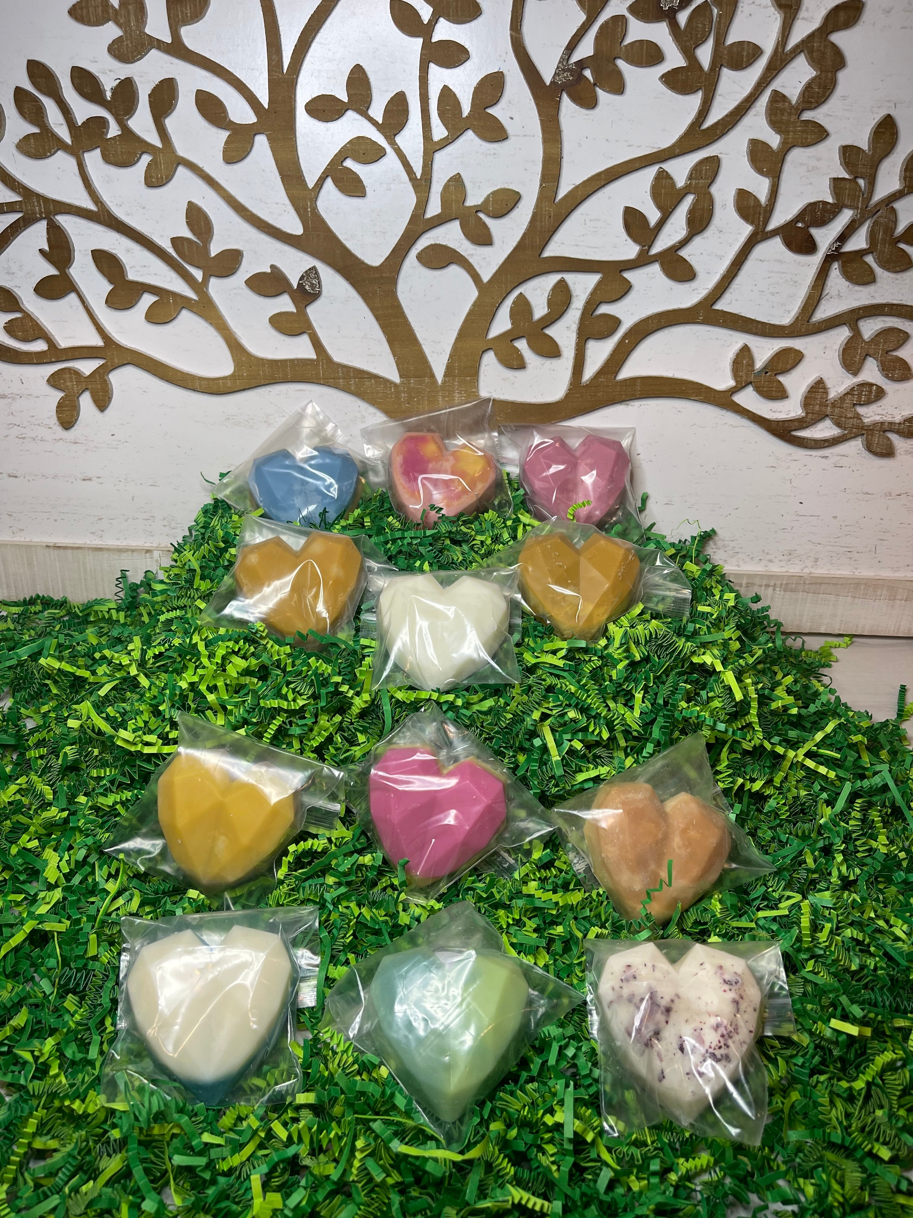 16 heart wax melts (Large) - DeLuchay